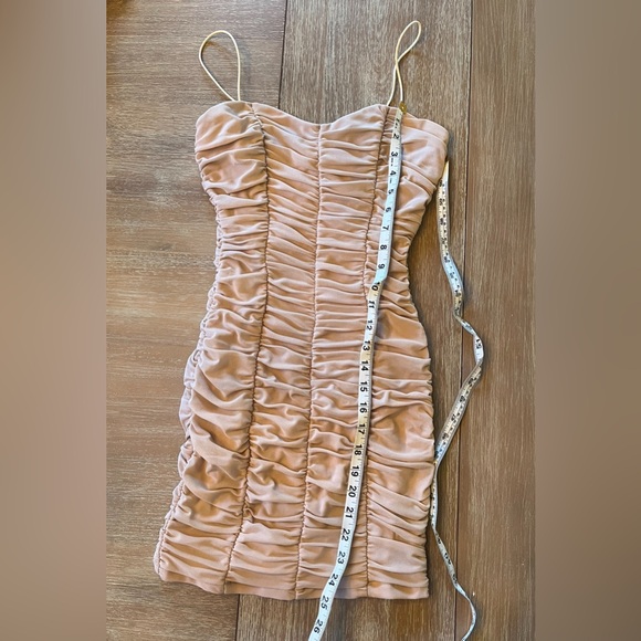 Princess Polly nude ruched and shirred minidress size 4 is very stretchy - Picture 9 of 9